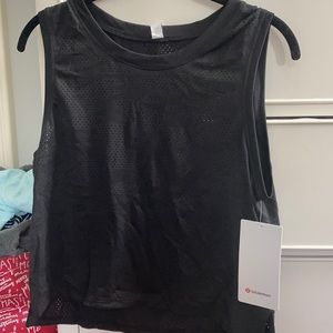 Women’s Lululemon Train To be Tank Size 8 NWT